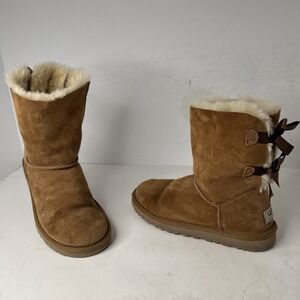 UGG Womens Bailey Bow II 1002954 Chestnut Brown Sheepskin Winter Boots Size 6